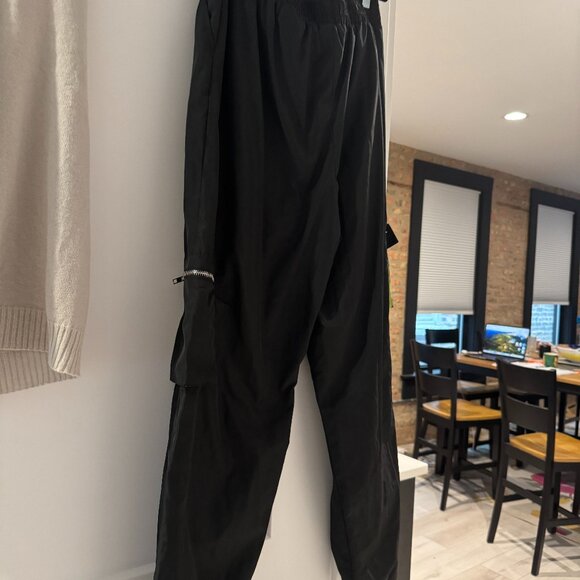 Forever 21 Black Parachute Pants - Picture 1 of 3